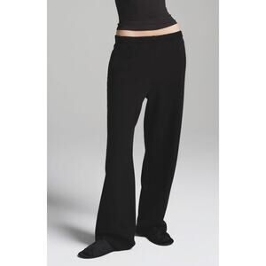 SKIMS Classic Straight Leg Cotton Fleece Pants in Onyx Black Size Small